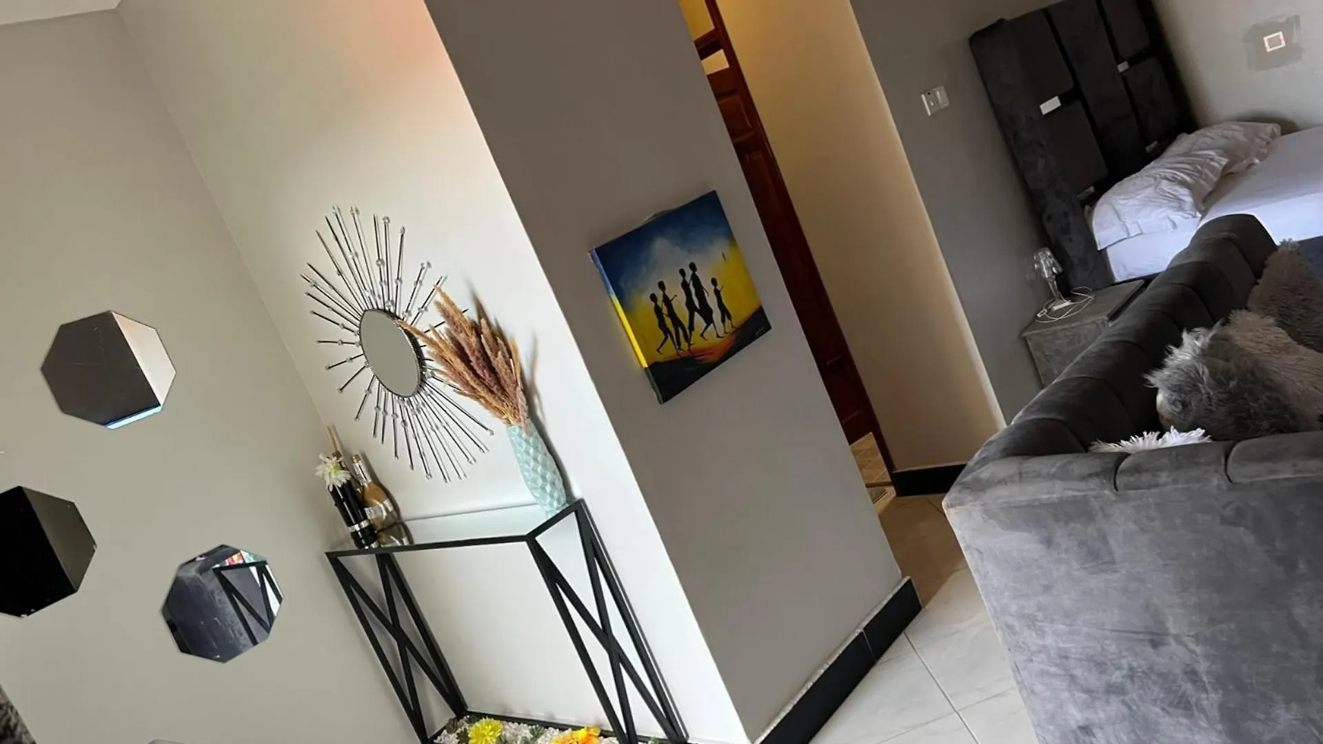 Cozy Apartment كامبالا